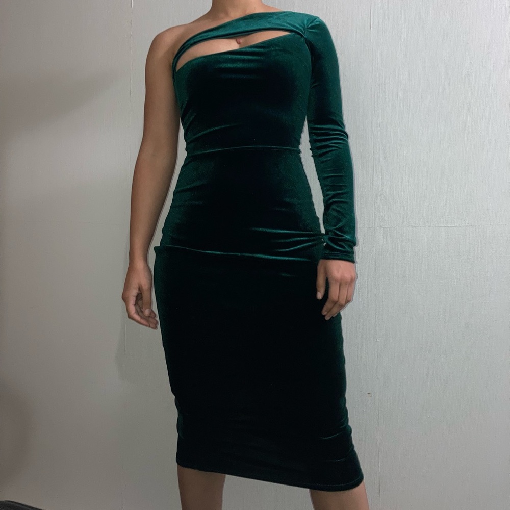 Velvet Green Midi Dress